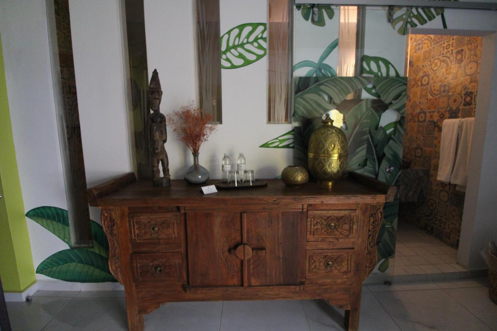 Eklectic Hotel Boutique غوادالاجارا المظهر الخارجي الصورة