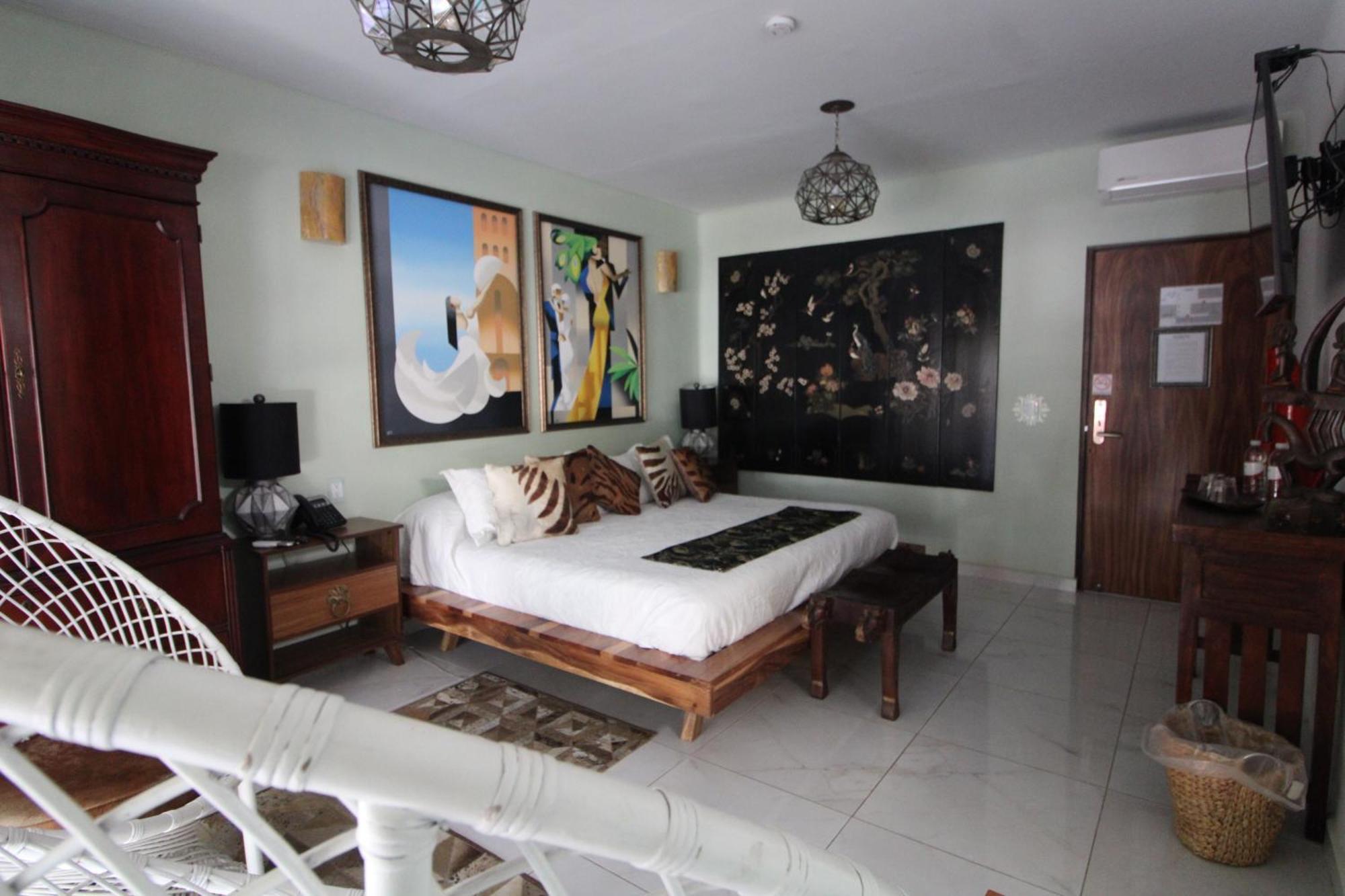 Eklectic Hotel Boutique غوادالاجارا المظهر الخارجي الصورة