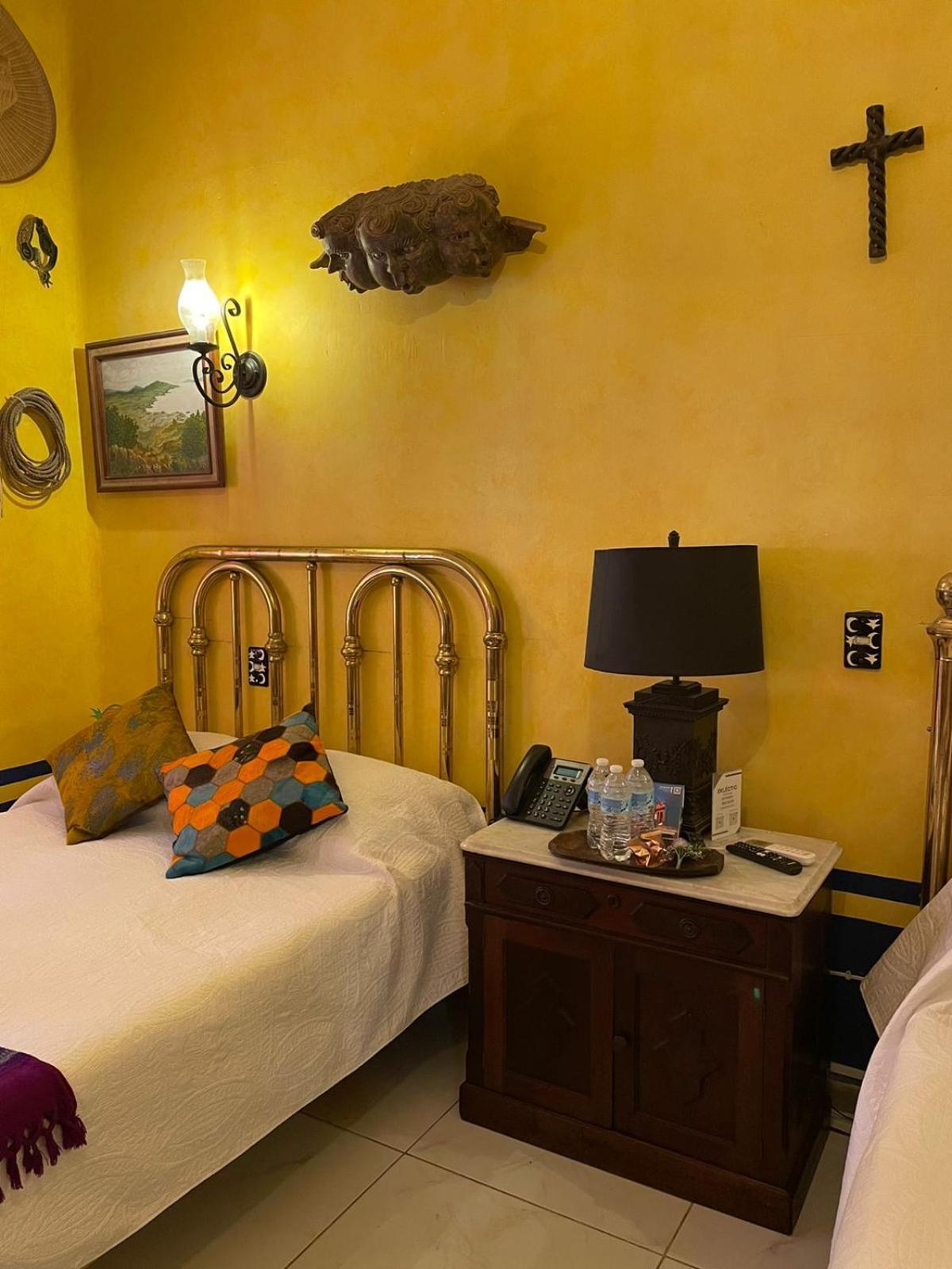 Eklectic Hotel Boutique غوادالاجارا المظهر الخارجي الصورة