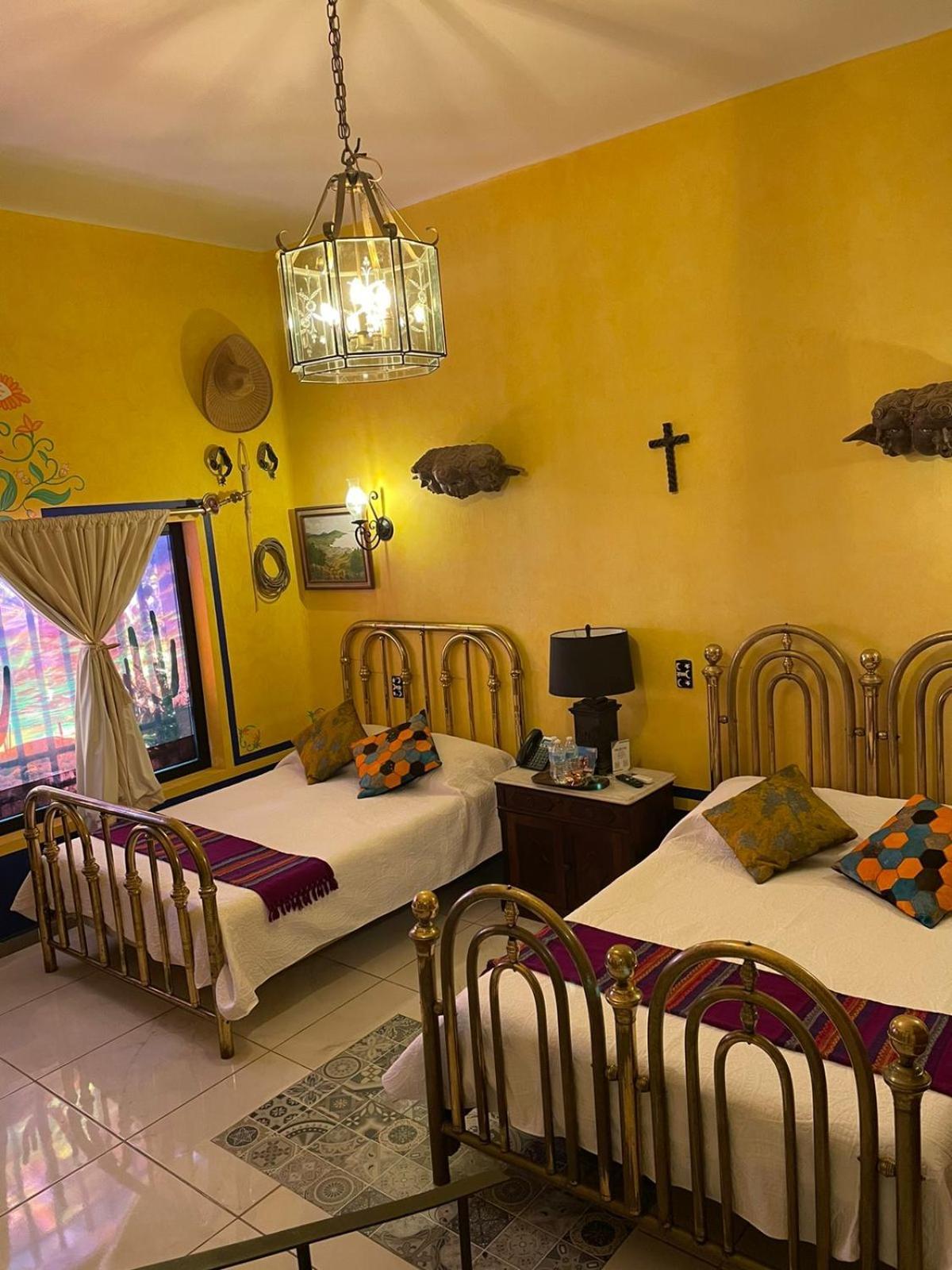 Eklectic Hotel Boutique غوادالاجارا المظهر الخارجي الصورة