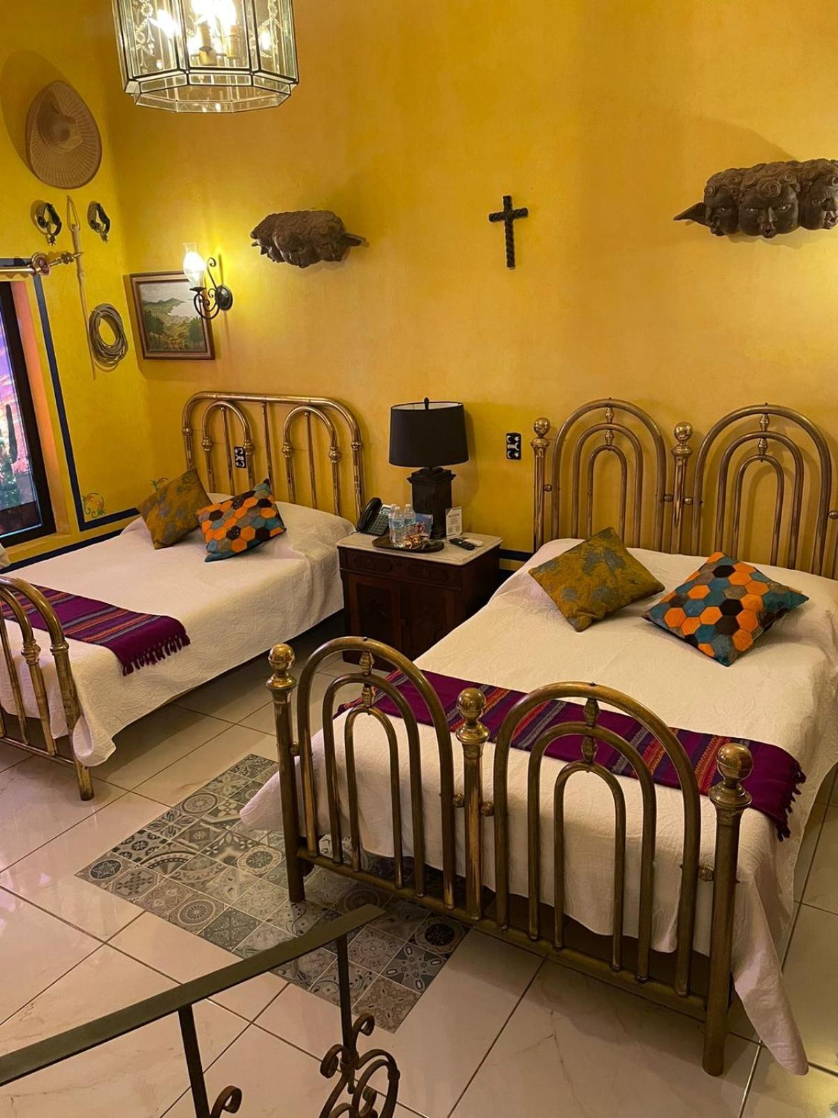 Eklectic Hotel Boutique غوادالاجارا المظهر الخارجي الصورة